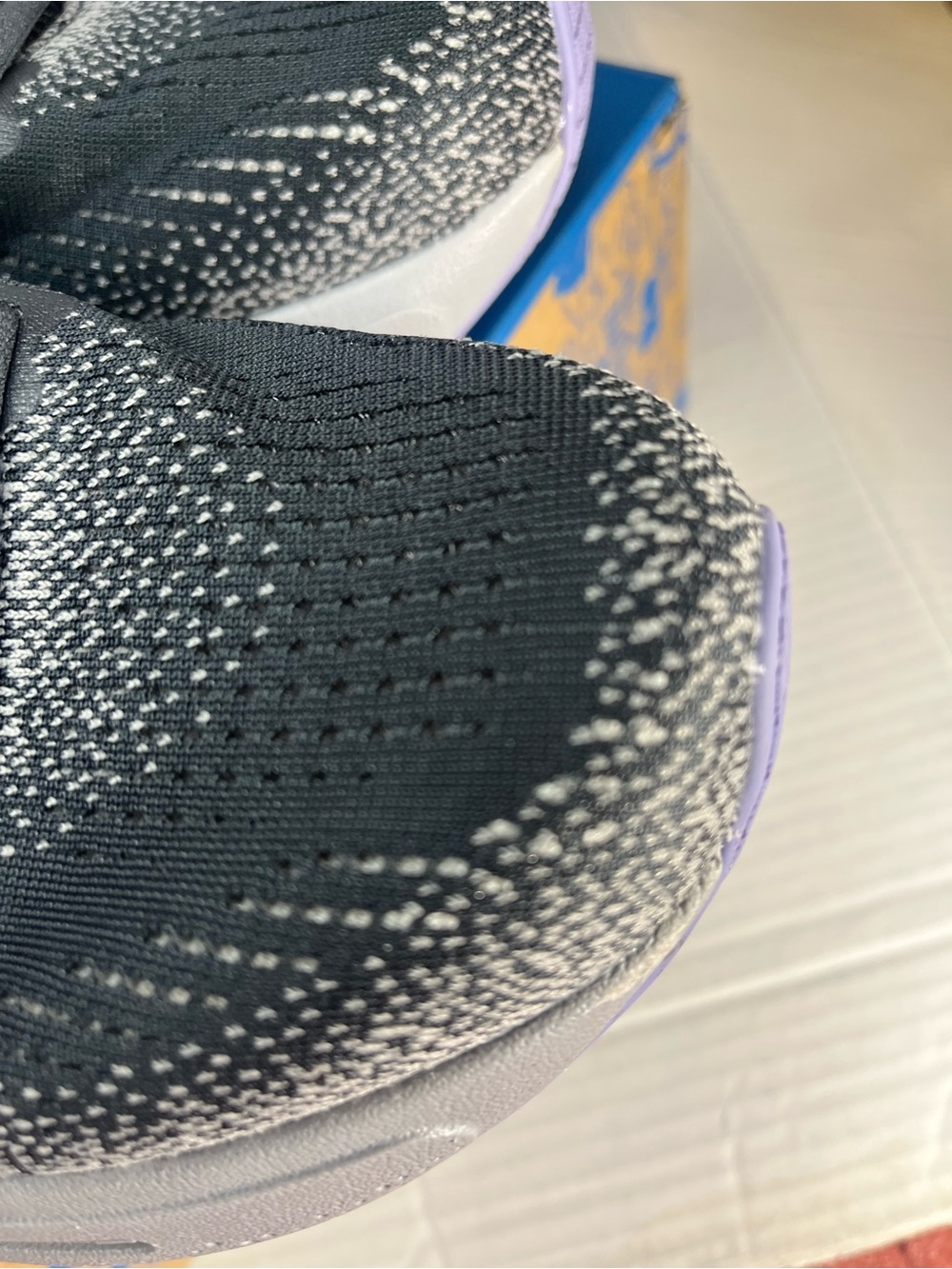 Brooks goes Max 2 woman’s size 10 like new - Picture 12 of 16